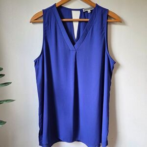EUC PLEIONE BLUE V NECK PLEATED TANK TOP SIZE M